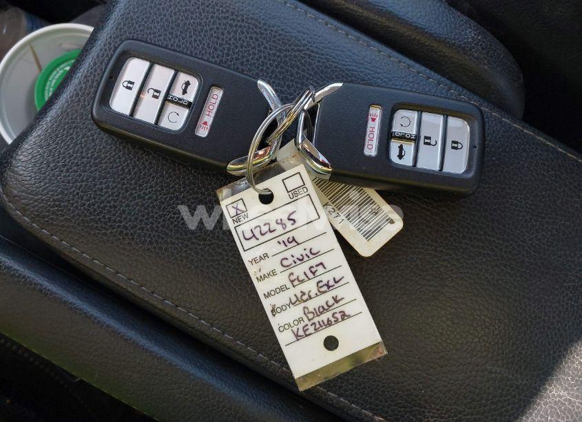 Photo 11 of 2019 Honda Civic EX-L (VIN 19XFC1F73KE211652)