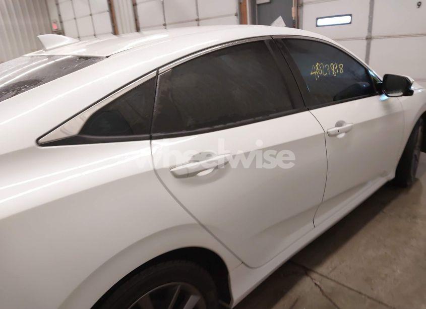 Photo 13 of 2020 Honda Civic EX-L (VIN 19XFC1F73LE017141)
