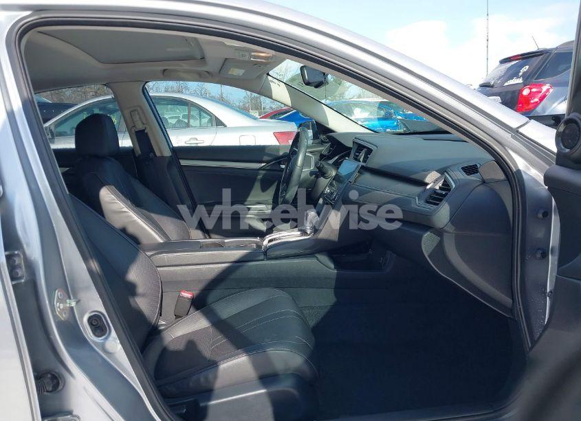 Photo 5 of 2016 Honda Civic EX-L (VIN 19XFC1F74GE028221)