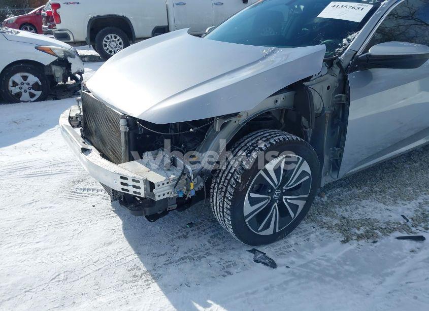 Photo 6 of 2016 Honda Civic EX-L (VIN 19XFC1F74GE028221)