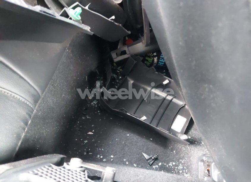 Photo 8 of 2020 Honda Civic EX-L (VIN 19XFC1F74LE017603)