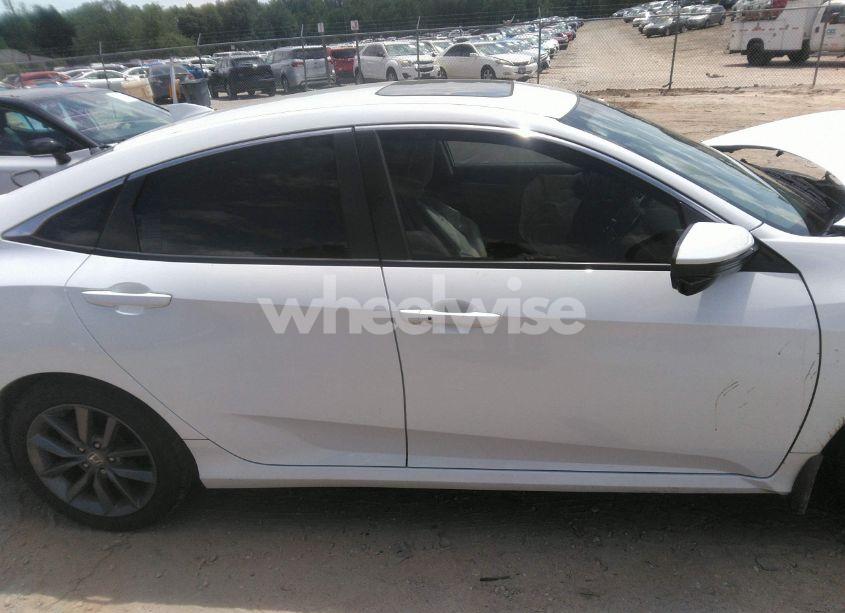 Photo 13 of 2021 Honda Civic EX-L (VIN 19XFC1F74ME002245)