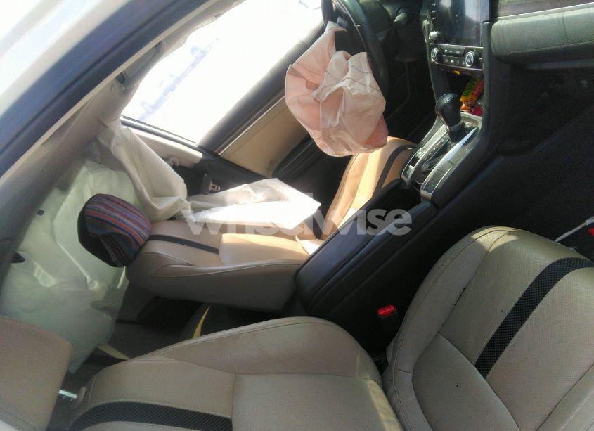 Photo 5 of 2021 Honda Civic EX-L (VIN 19XFC1F74ME002245)