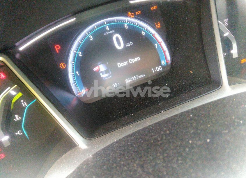 Photo 7 of 2021 Honda Civic EX-L (VIN 19XFC1F74ME002245)