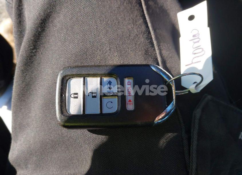 Photo 11 of 2016 Honda Civic EX-L (VIN 19XFC1F75GE010939)