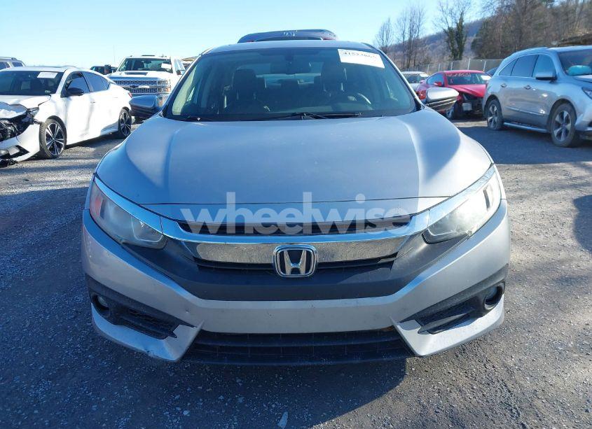 Photo 13 of 2016 Honda Civic EX-L (VIN 19XFC1F75GE010939)