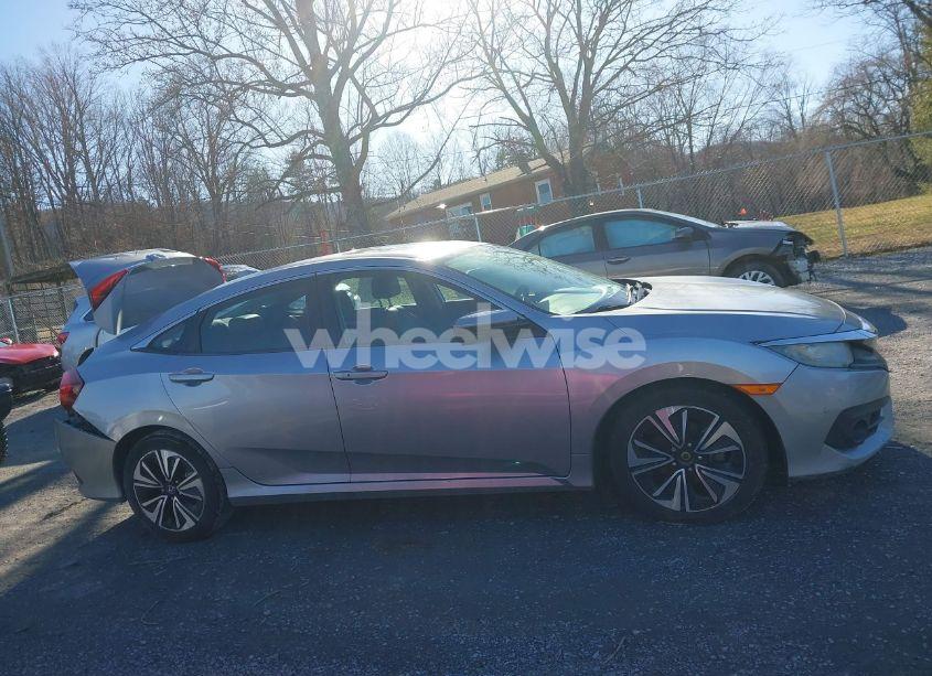 Photo 14 of 2016 Honda Civic EX-L (VIN 19XFC1F75GE010939)
