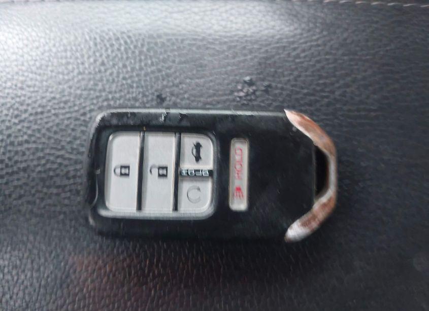 Photo 11 of 2016 Honda Civic EX-L (VIN 19XFC1F75GE214589)