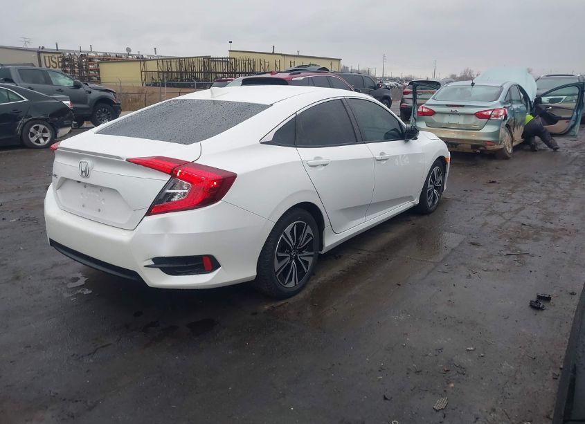 Photo 4 of 2016 Honda Civic EX-L (VIN 19XFC1F75GE214589)