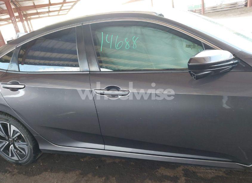 Photo 13 of 2017 Honda Civic EX-L (VIN 19XFC1F75HE030870)