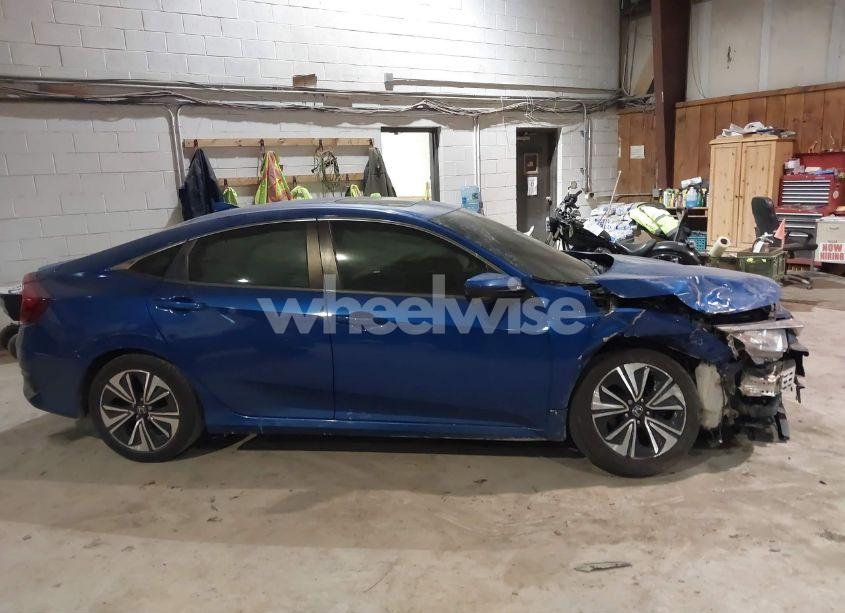 Photo 12 of 2017 Honda Civic EX-L (VIN 19XFC1F75HE204095)