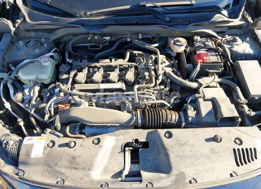 Photo 10 of 2019 Honda Civic EX-L (VIN 19XFC1F75KE202936)