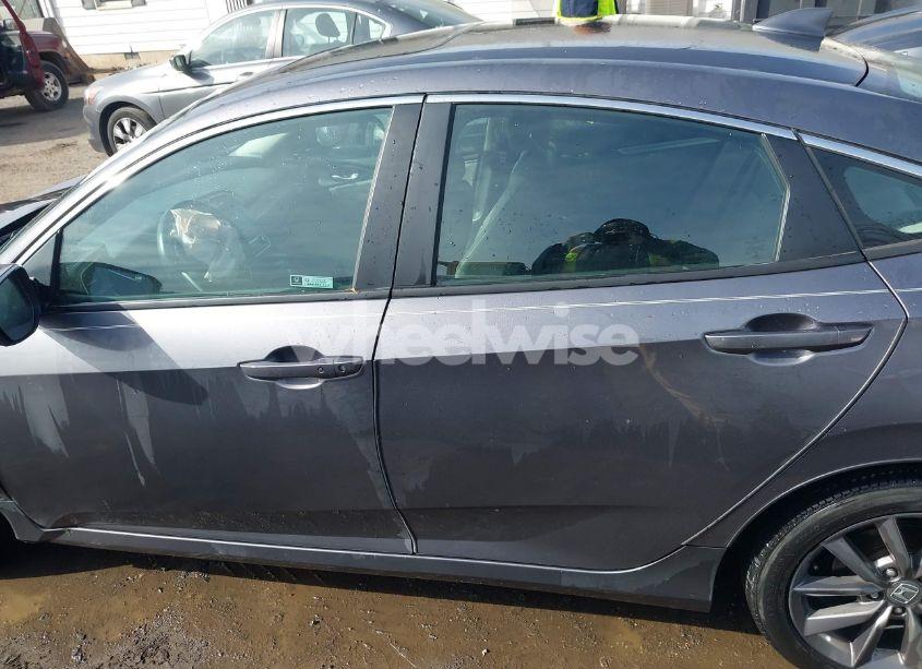 Photo 14 of 2019 Honda Civic EX-L (VIN 19XFC1F75KE215847)