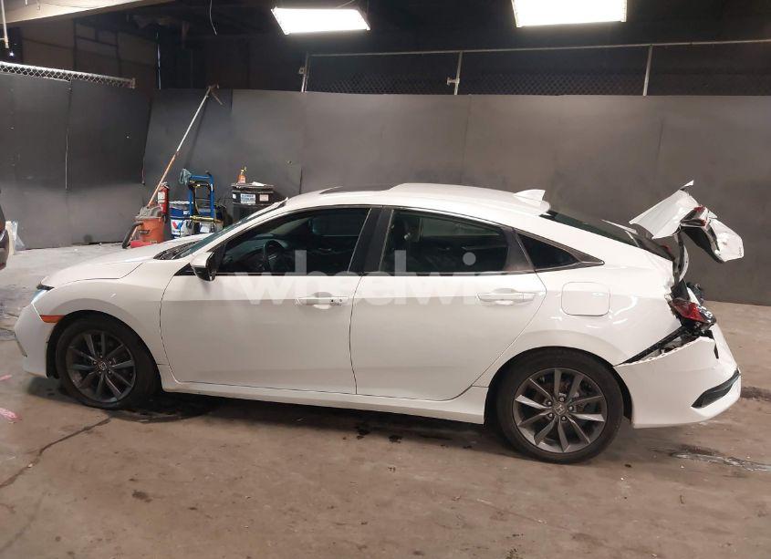 Photo 14 of 2020 Honda Civic EX-L (VIN 19XFC1F75LE213131)