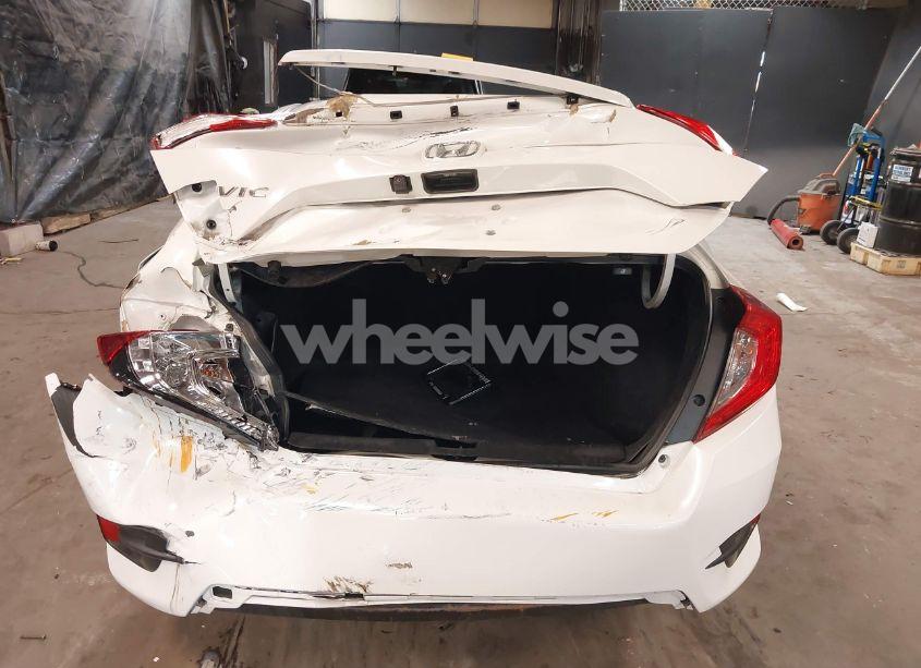 Photo 16 of 2020 Honda Civic EX-L (VIN 19XFC1F75LE213131)