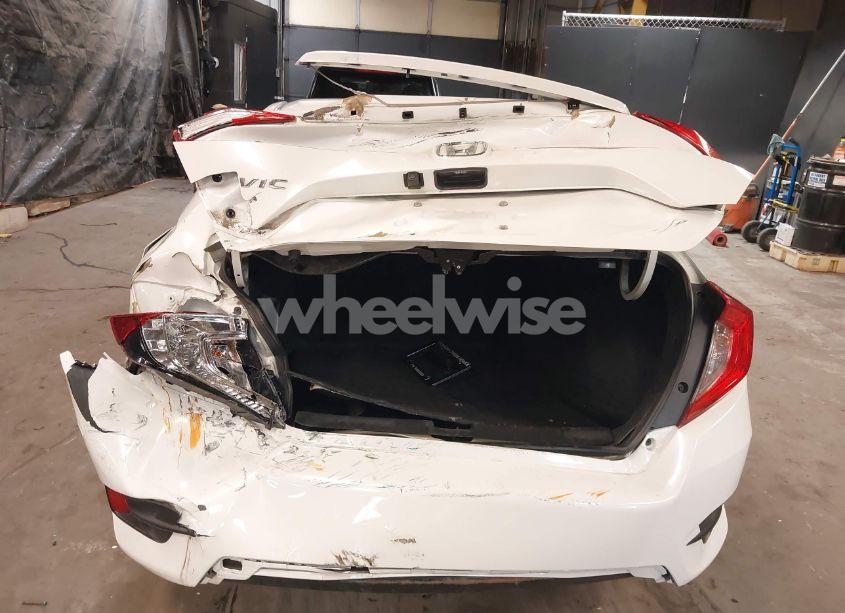 Photo 6 of 2020 Honda Civic EX-L (VIN 19XFC1F75LE213131)