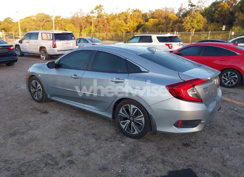Photo 3 of 2016 Honda Civic EX-L (VIN 19XFC1F76GE020136)
