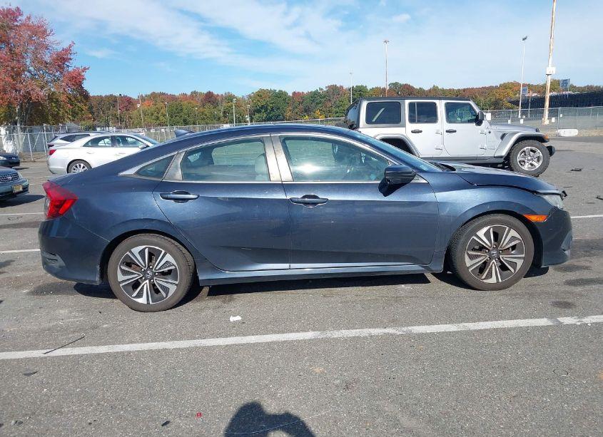 Photo 13 of 2016 Honda Civic EX-L (VIN 19XFC1F76GE217890)