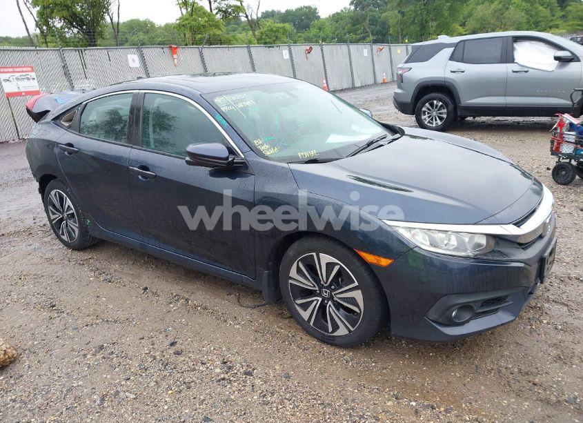 2017 Honda Civic EX-L (VIN 19XFC1F76HE008408) main photo