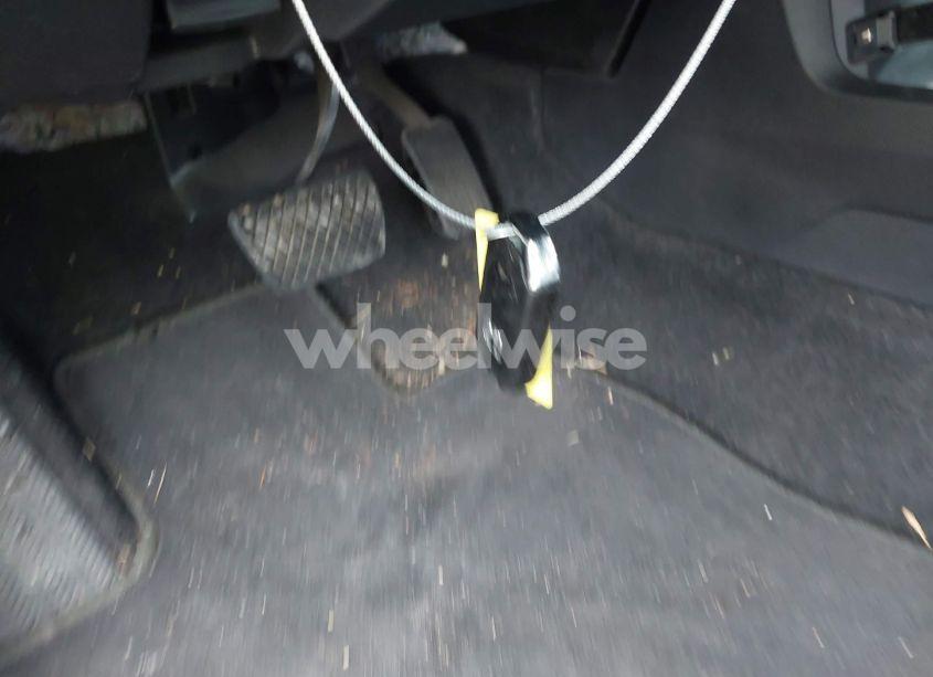 Photo 11 of 2017 Honda Civic EX-L (VIN 19XFC1F76HE008408)