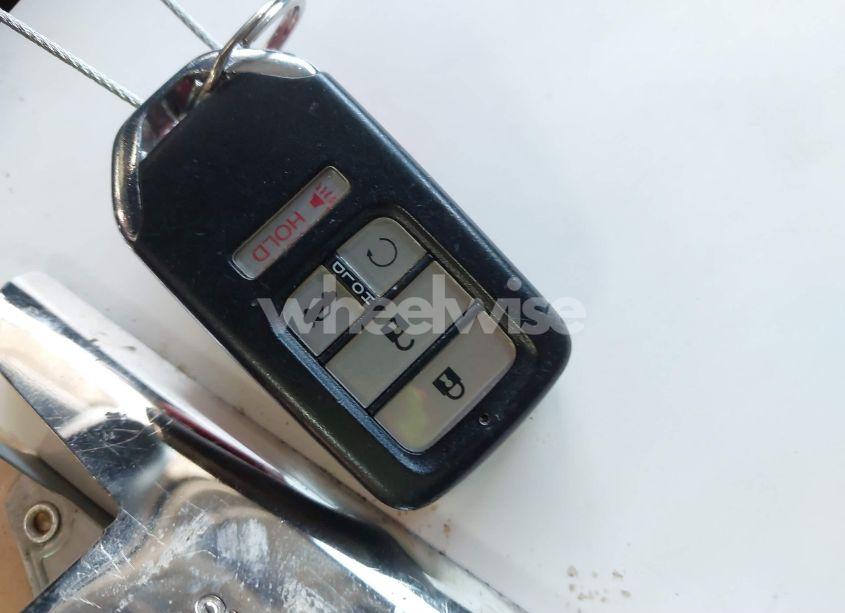 Photo 11 of 2017 Honda Civic EX-L (VIN 19XFC1F76HE028822)