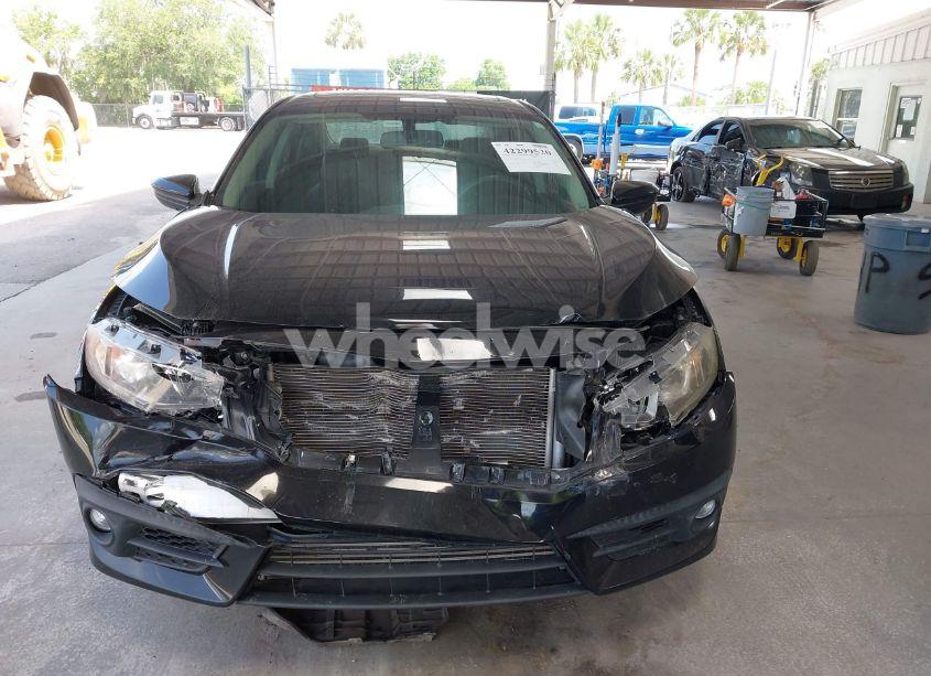 Photo 12 of 2017 Honda Civic EX-L (VIN 19XFC1F76HE028822)