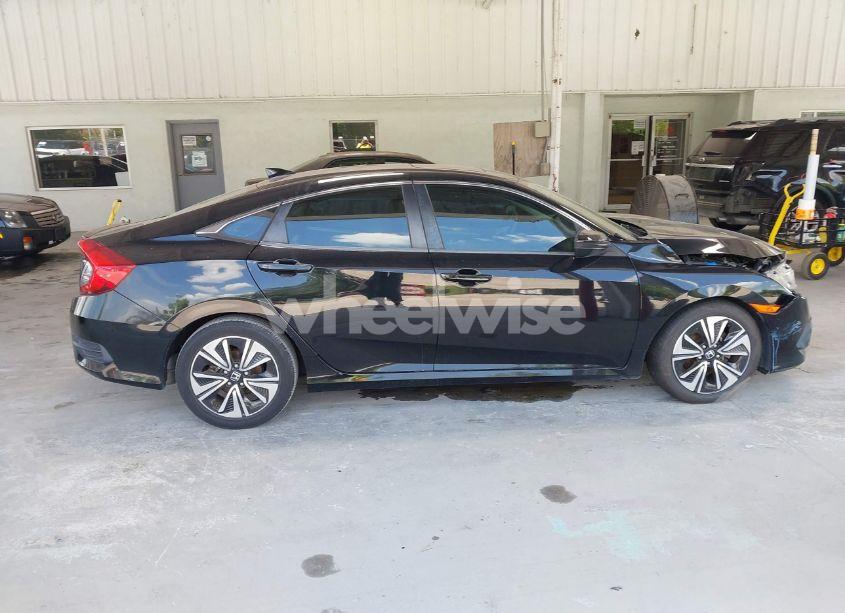 Photo 13 of 2017 Honda Civic EX-L (VIN 19XFC1F76HE028822)