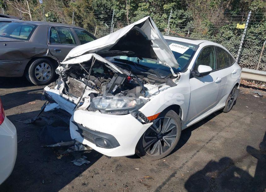 Photo 2 of 2017 Honda Civic EX-L (VIN 19XFC1F76HE029825)