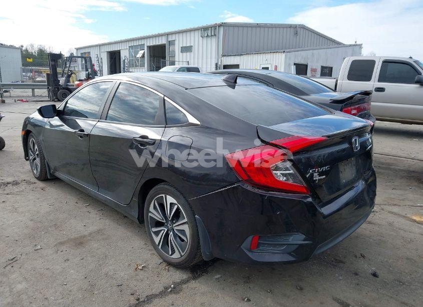 Photo 3 of 2016 Honda Civic EX-L (VIN 19XFC1F77GE003569)