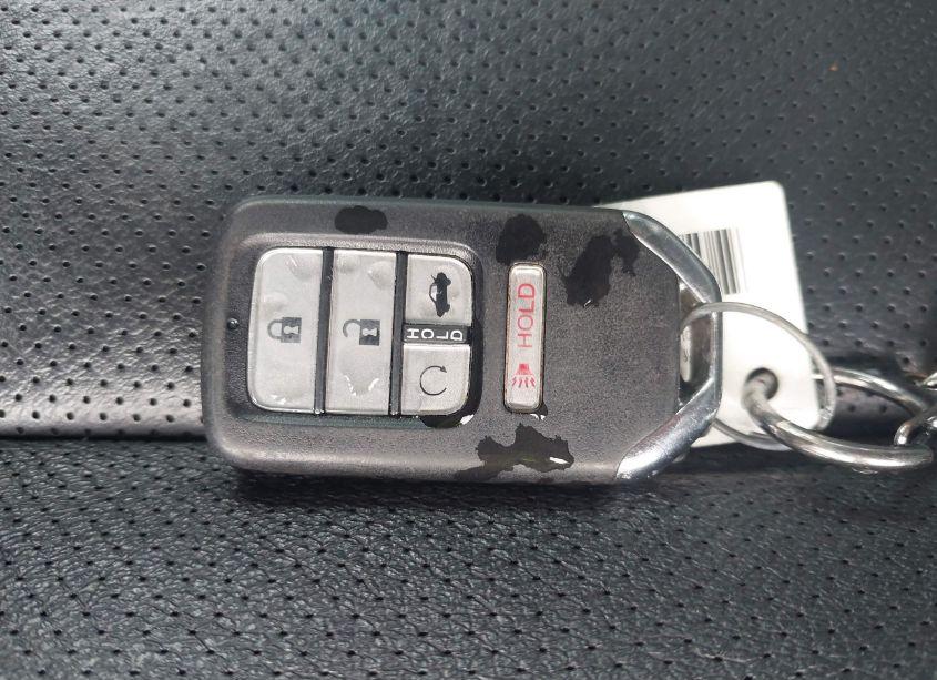 Photo 11 of 2016 Honda Civic EX-L (VIN 19XFC1F77GE004706)