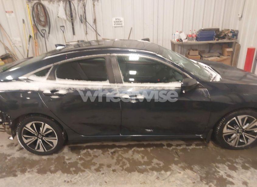 Photo 13 of 2017 Honda Civic EX-L (VIN 19XFC1F77HE017764)