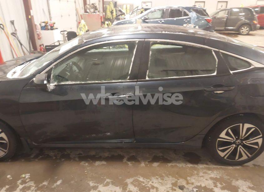 Photo 14 of 2017 Honda Civic EX-L (VIN 19XFC1F77HE017764)