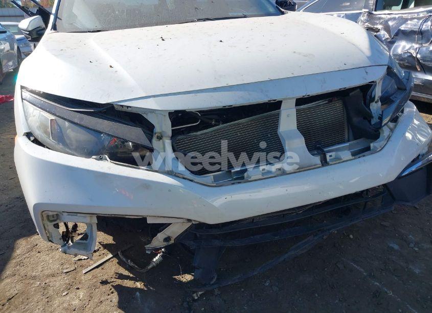 Photo 6 of 2019 Honda Civic EX-L (VIN 19XFC1F77KE012085)