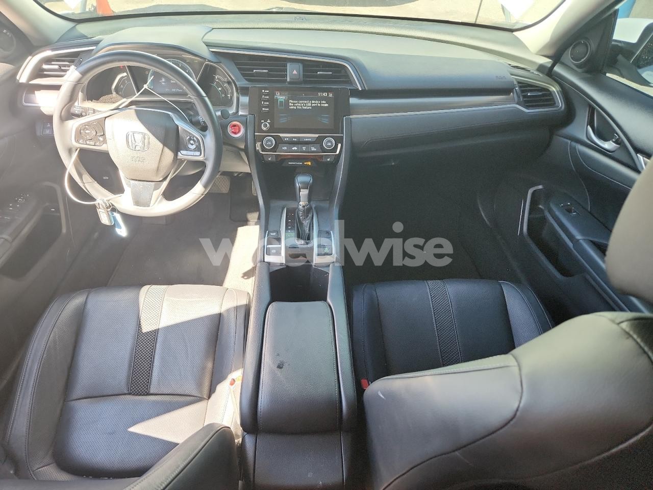 Photo 8 of 2020 HONDA CIVIC EXL (VIN 19XFC1F77LE023220)