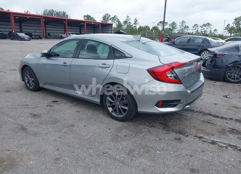 Photo 3 of 2021 Honda Civic EX-L (VIN 19XFC1F77ME008461)