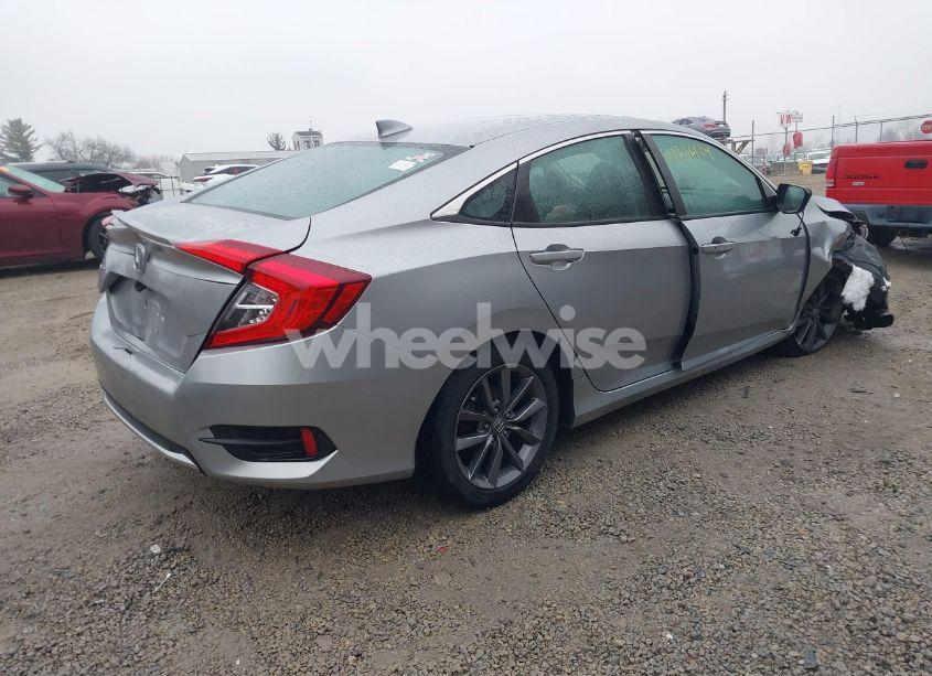 Photo 4 of 2021 Honda Civic EX-L (VIN 19XFC1F77ME011926)