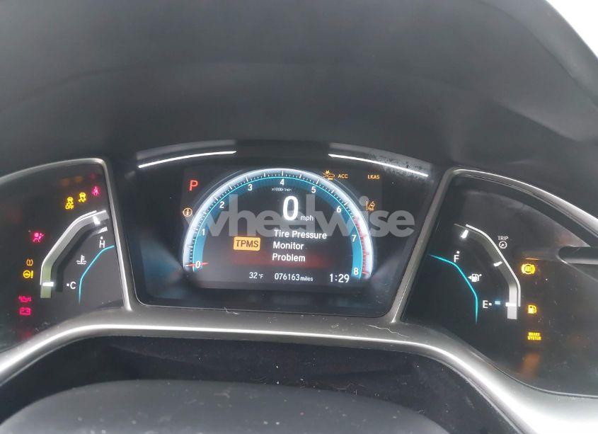 Photo 7 of 2021 Honda Civic EX-L (VIN 19XFC1F77ME011926)