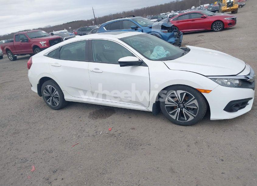 Photo 13 of 2016 Honda Civic EX-L (VIN 19XFC1F78GE219981)