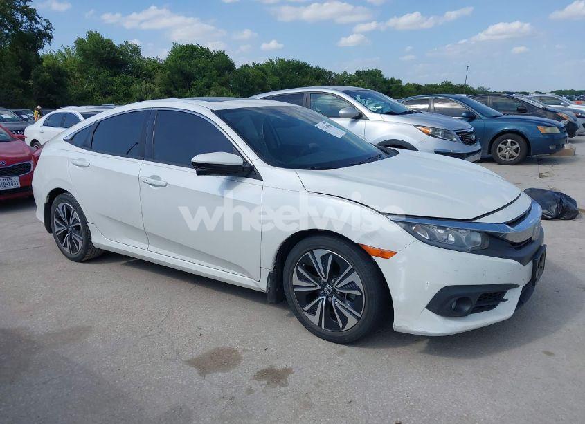 Photo 13 of 2017 Honda Civic EX-L (VIN 19XFC1F78HE008832)
