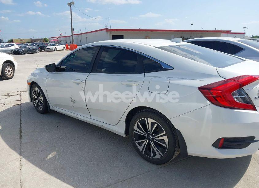 Photo 14 of 2017 Honda Civic EX-L (VIN 19XFC1F78HE008832)