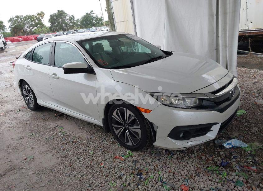 2017 Honda Civic EX-L (VIN 19XFC1F78HE025582) main photo