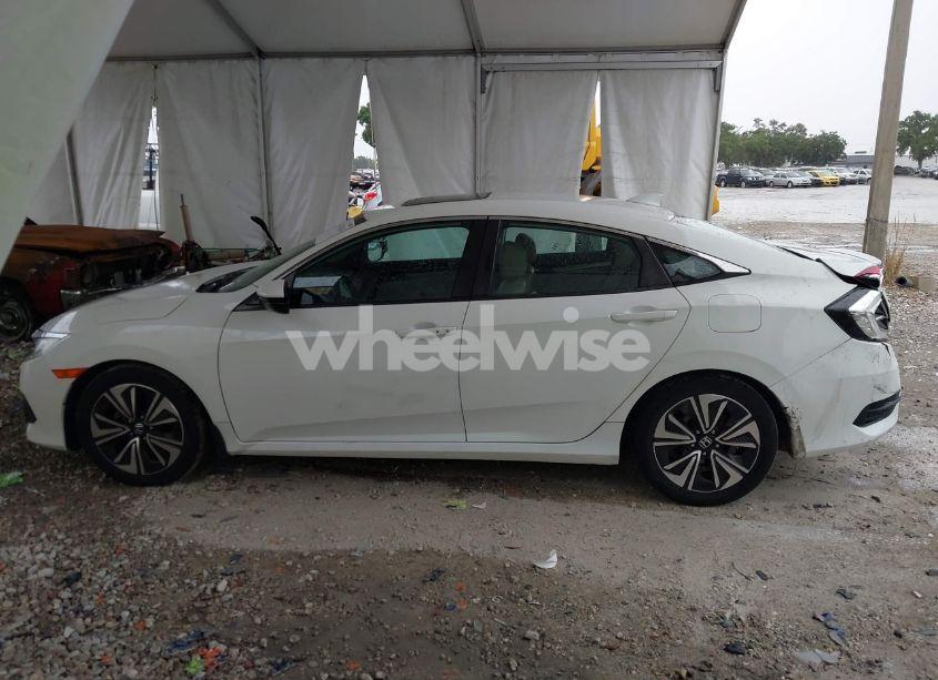 Photo 14 of 2017 Honda Civic EX-L (VIN 19XFC1F78HE025582)