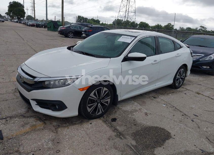 Photo 2 of 2017 Honda Civic EX-L (VIN 19XFC1F78HE025582)