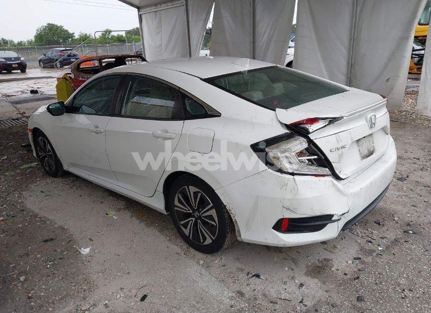 Photo 3 of 2017 Honda Civic EX-L (VIN 19XFC1F78HE025582)