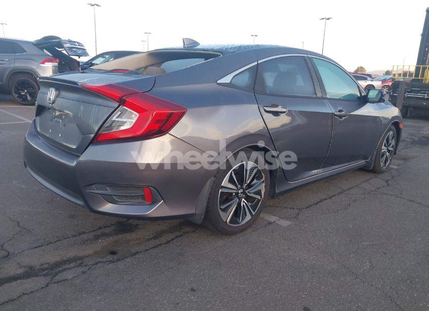 Photo 4 of 2017 Honda Civic EX-L (VIN 19XFC1F78HE210392)