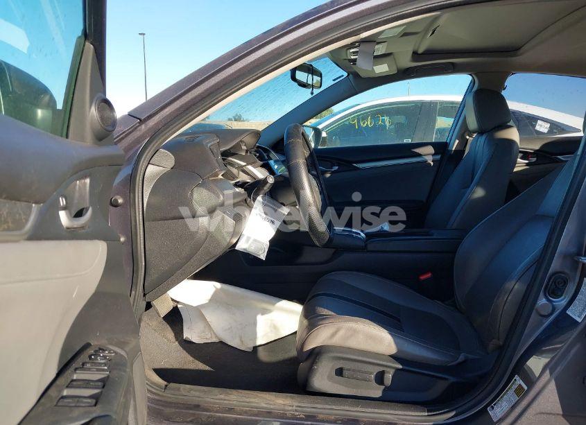 Photo 5 of 2017 Honda Civic EX-L (VIN 19XFC1F78HE210392)