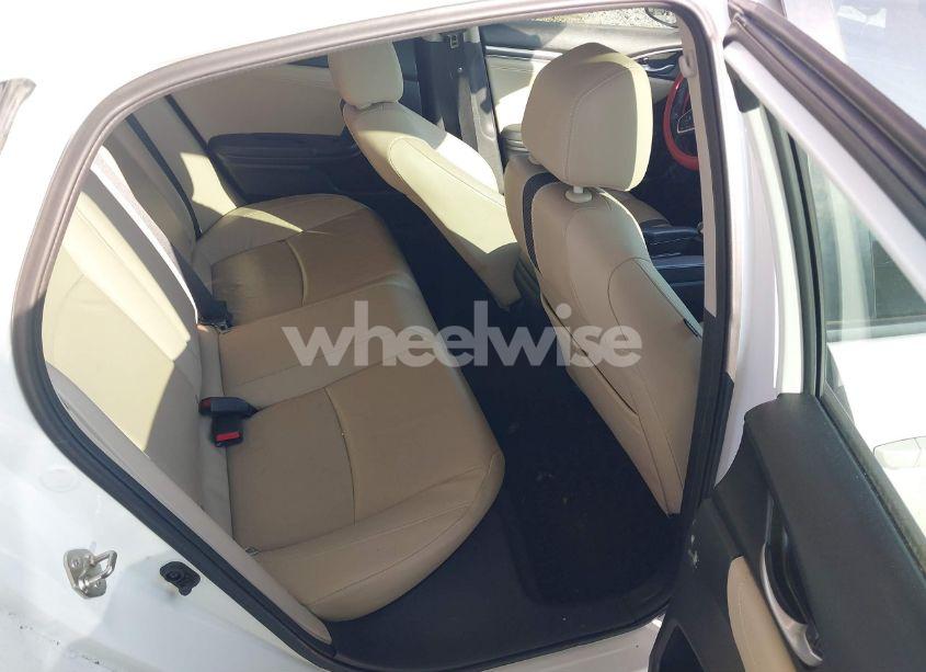 Photo 8 of 2019 Honda Civic EX-L (VIN 19XFC1F78KE003203)