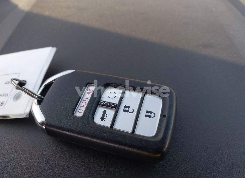 Photo 11 of 2020 Honda Civic EX-L (VIN 19XFC1F78LE009133)