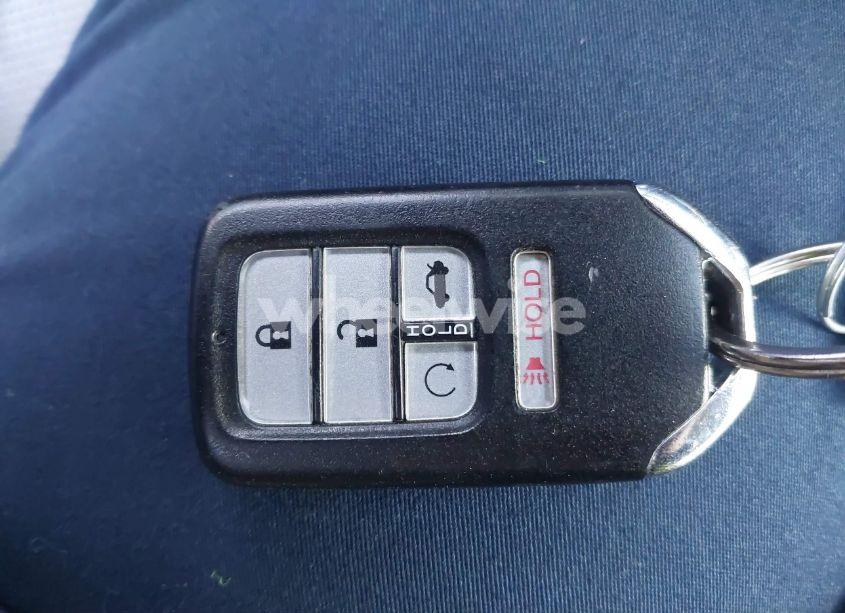 Photo 11 of 2016 Honda Civic EX-L (VIN 19XFC1F79GE017747)