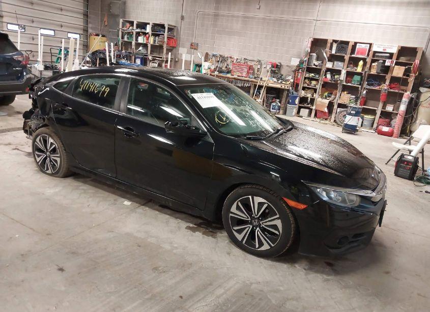 2016 Honda Civic EX-L (VIN 19XFC1F79GE029610) main photo